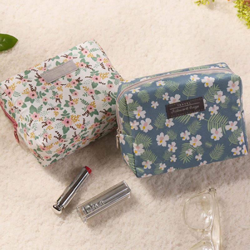1PC Sweet Floral Pattern Cosmetic Bag Toiletry Kit Wash Bags Portable Travel Organizer Makeup Large Capacity Organizer Bag