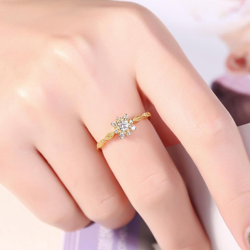 Wedding Rings Ring For Women Creative Snowflake Zircon Flower Light Yellow Gold Color Party Gifts Fashion Jewelry, Slivery;golden
Wedding Rings Ring For Women Creative Snowflake Zircon Flower Light Yellow Gold Color Party Gifts Fashion Jewelry, Slivery;golden