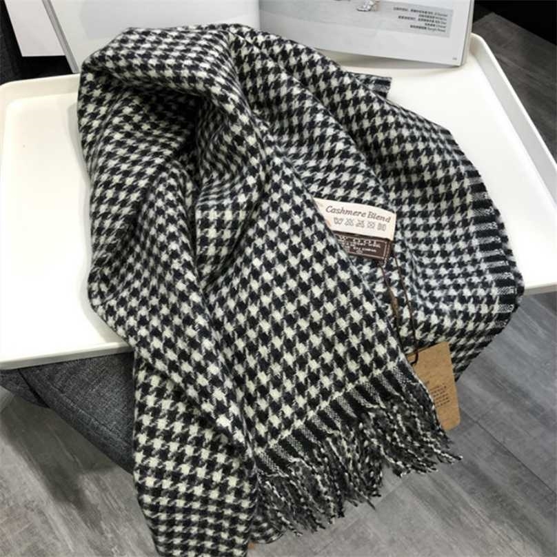 Winter scarf women autumn Luxury high-quality wild cashmere long thick black white houndstooth warm Shawls scarves for 211110
Winter scarf women autumn Luxury high-quality wild cashmere long thick black white houndstooth warm Shawls scarves for 211110