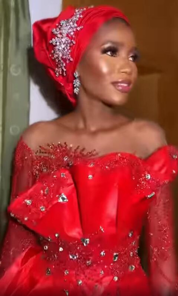 2021 Plus Size Arabic Aso Ebi Red Mermaid Luxurious Prom Dresses Beaded Crystals Lace Sheer Neck Evening Formal Party Second Reception Gowns Dress ZJ6