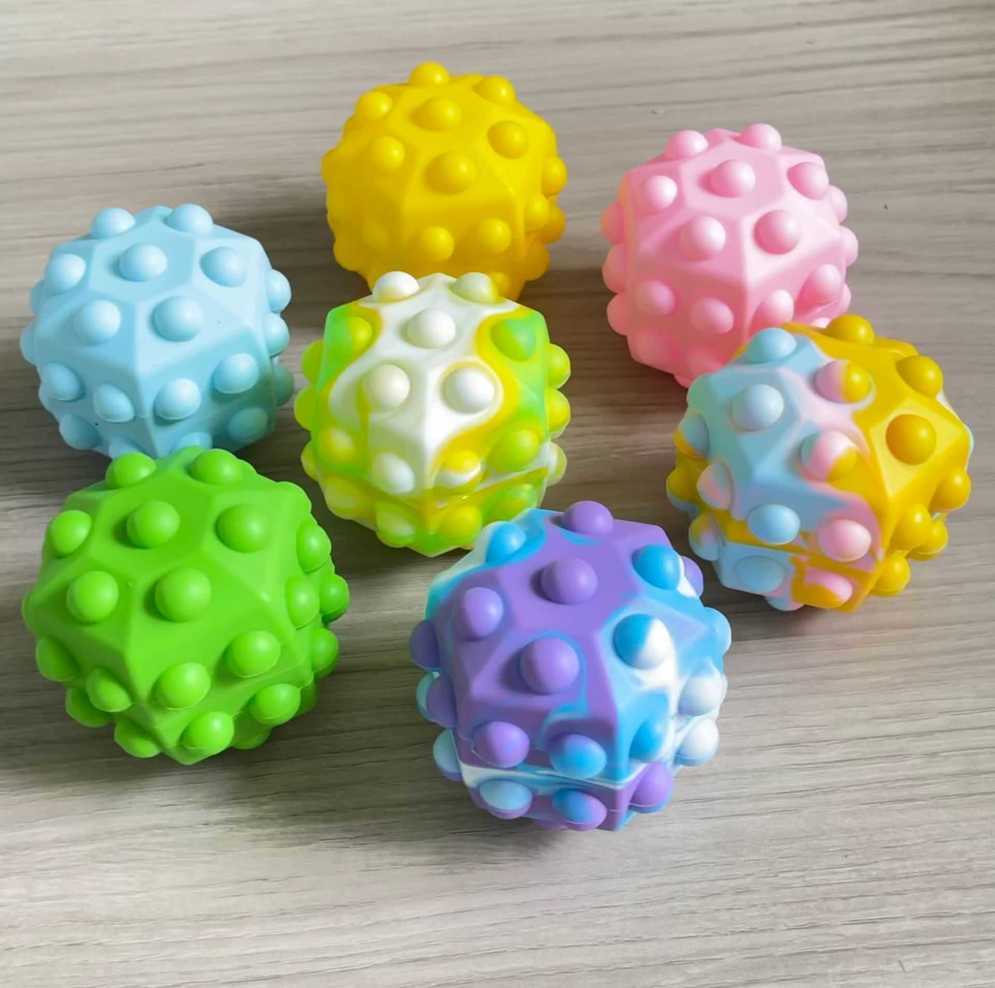 50PCS/DHL 3D 6-sides fidget bubble ball cubes sensory squeeze LED light vent balls toy push bubble poppers board christmas finger puzzle hand grips H102K2VL
50PCS/DHL 3D 6-sides fidget bubble ball cubes sensory squeeze LED light vent balls toy push bubble poppers board christmas finger puzzle hand grips H102K2VL