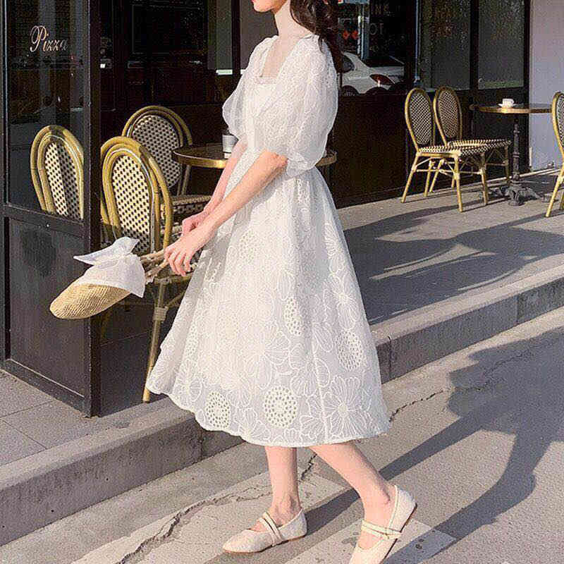 Midi Dress Women's Summer French Vintage Casual Fairy Dress Female Puff Sleeve Lace Sexy Party One-pice Dress Korean 210521