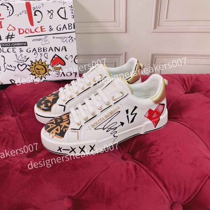2021 Men Womens boots Sneakers Casual Shoes Top Quality Chaussures Leather Ace Embroidery Stripes Sports Trainers Fashion Luxurys Designers Loafers, 01
2021 Men Womens boots Sneakers Casual Shoes Top Quality Chaussures Leather Ace Embroidery Stripes Sports Trainers Fashion Luxurys Designers Loafers, 01