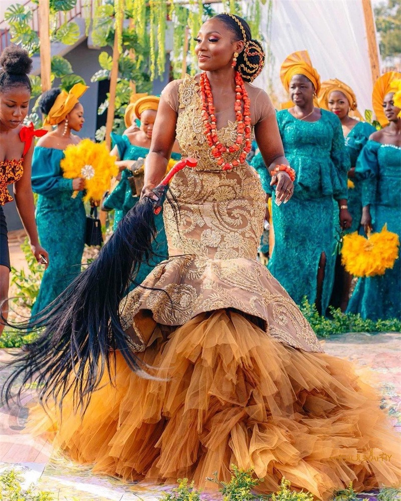 Plus Size Evening Dresses Appliqued Lace Tiered Tulle Mermaid Pageant Prom Dress Jewel Neck Custom Made Sweep Train Vestido de novia