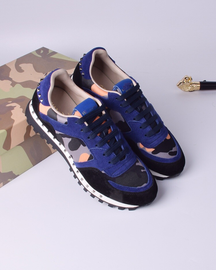 2021 New's designer shoes Stud Rivet Camouflage Sneakers Men Women Flats Luxury Trainer Casual Shoe Fashion size 35-46, Black;red
2021 New's designer shoes Stud Rivet Camouflage Sneakers Men Women Flats Luxury Trainer Casual Shoe Fashion size 35-46, Black;red