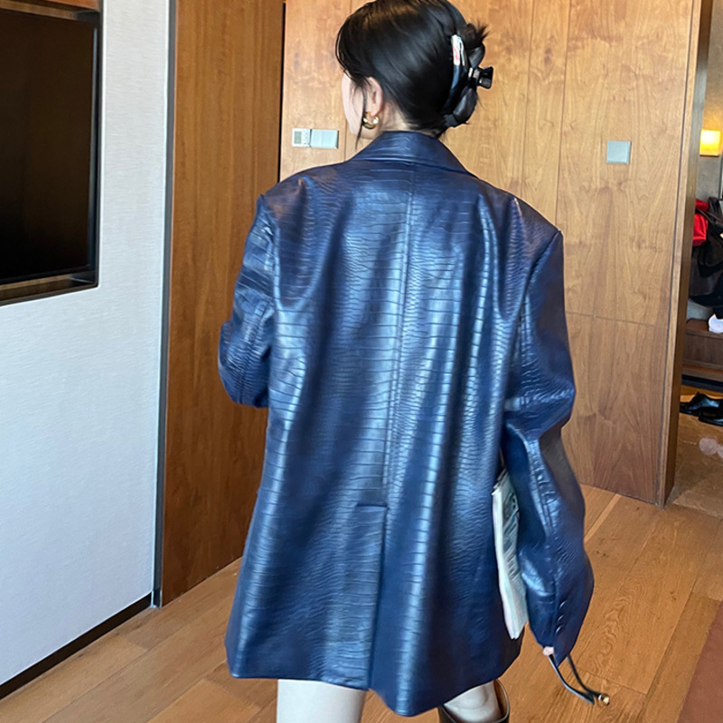 [EWQ]Spring New Loose Wide Shoulder Handsome Blue Crocodile Pattern PU Leather Small Leather Jacket Retro Casual Women 16F0954 210423