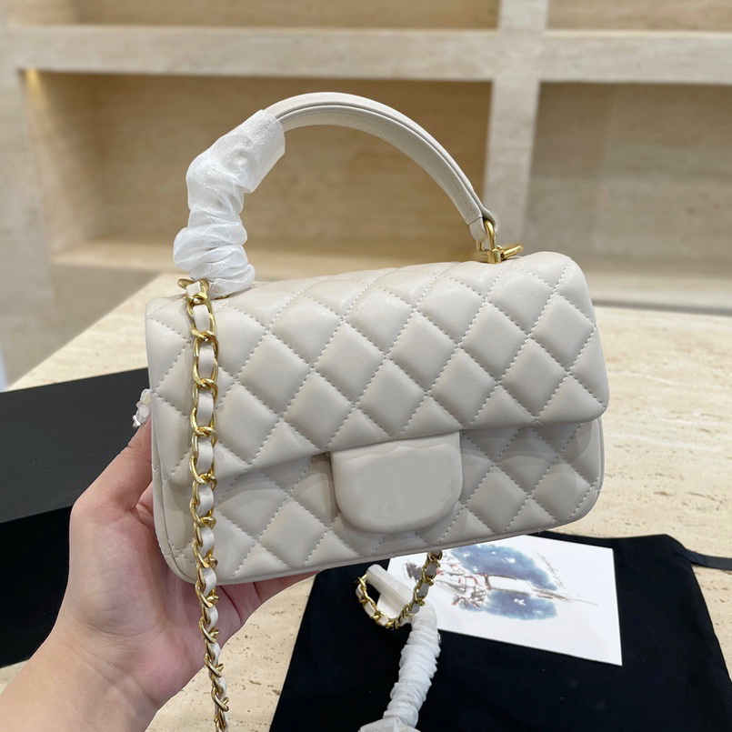 luxury designers bags handbag genuine leather cross body chain shoulder Classic Flap bag with handle
luxury designers bags handbag genuine leather cross body chain shoulder Classic Flap bag with handle