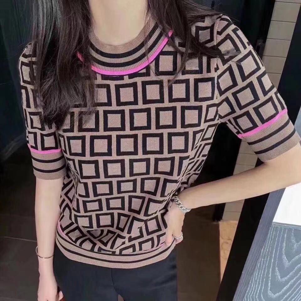 2021 New Women Panelled Letter Print Sleeve Short Woman Tees Mature Ins Trendy Women Knits Lady Top Spring Summer Fashion T-shirt Clothes, 01
2021 New Women Panelled Letter Print Sleeve Short Woman Tees Mature Ins Trendy Women Knits Lady Top Spring Summer Fashion T-shirt Clothes, 01