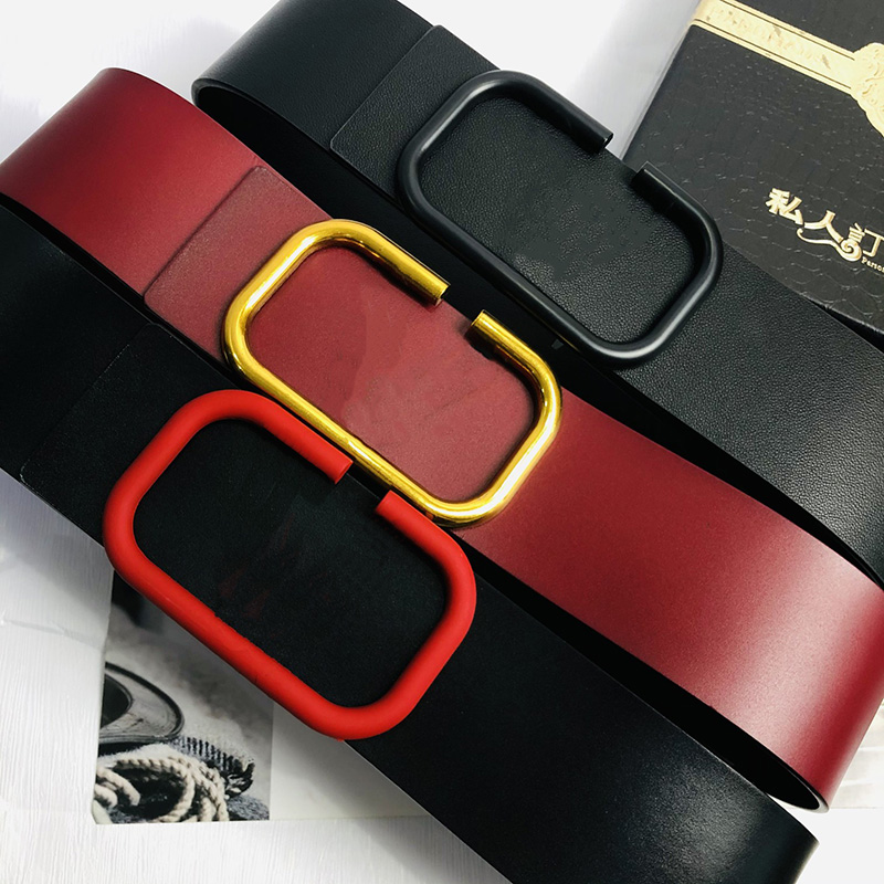 Designers Lady Belt VLogo Signature Smooth Calfskin Women Belts Gold Black Red Hardware Top Quality with Box
Designers Lady Belt VLogo Signature Smooth Calfskin Women Belts Gold Black Red Hardware Top Quality with Box