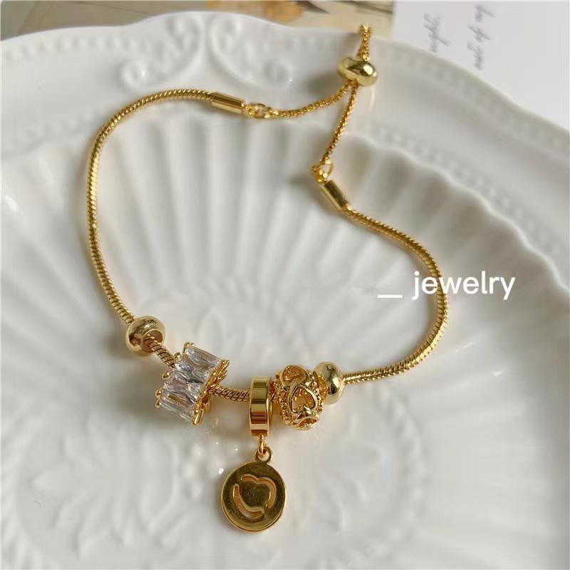 Link, Chain High Quality Luxury Crystal Heart Charm Bracelets Bangles Gold Camel For Women Fashion Trend Elegant Jewelry Girl Gift, Black
Link, Chain High Quality Luxury Crystal Heart Charm Bracelets Bangles Gold Camel For Women Fashion Trend Elegant Jewelry Girl Gift, Black