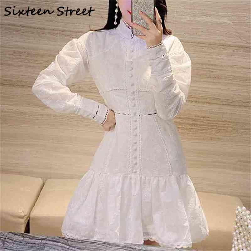 White Solid Single-breasted Woman Dress Long-sleeved O-neck High Waist bodycon Ladies vintage elegant mini dress female 210603
White Solid Single-breasted Woman Dress Long-sleeved O-neck High Waist bodycon Ladies vintage elegant mini dress female 210603