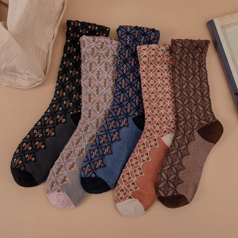 Men's Socks 1 Pair Women's Autumn And Winter Mid-length Jacquard Combed Cotton Diamond Plaid Retro In The Tube Pile, Brown
Men's Socks 1 Pair Women's Autumn And Winter Mid-length Jacquard Combed Cotton Diamond Plaid Retro In The Tube Pile, Brown