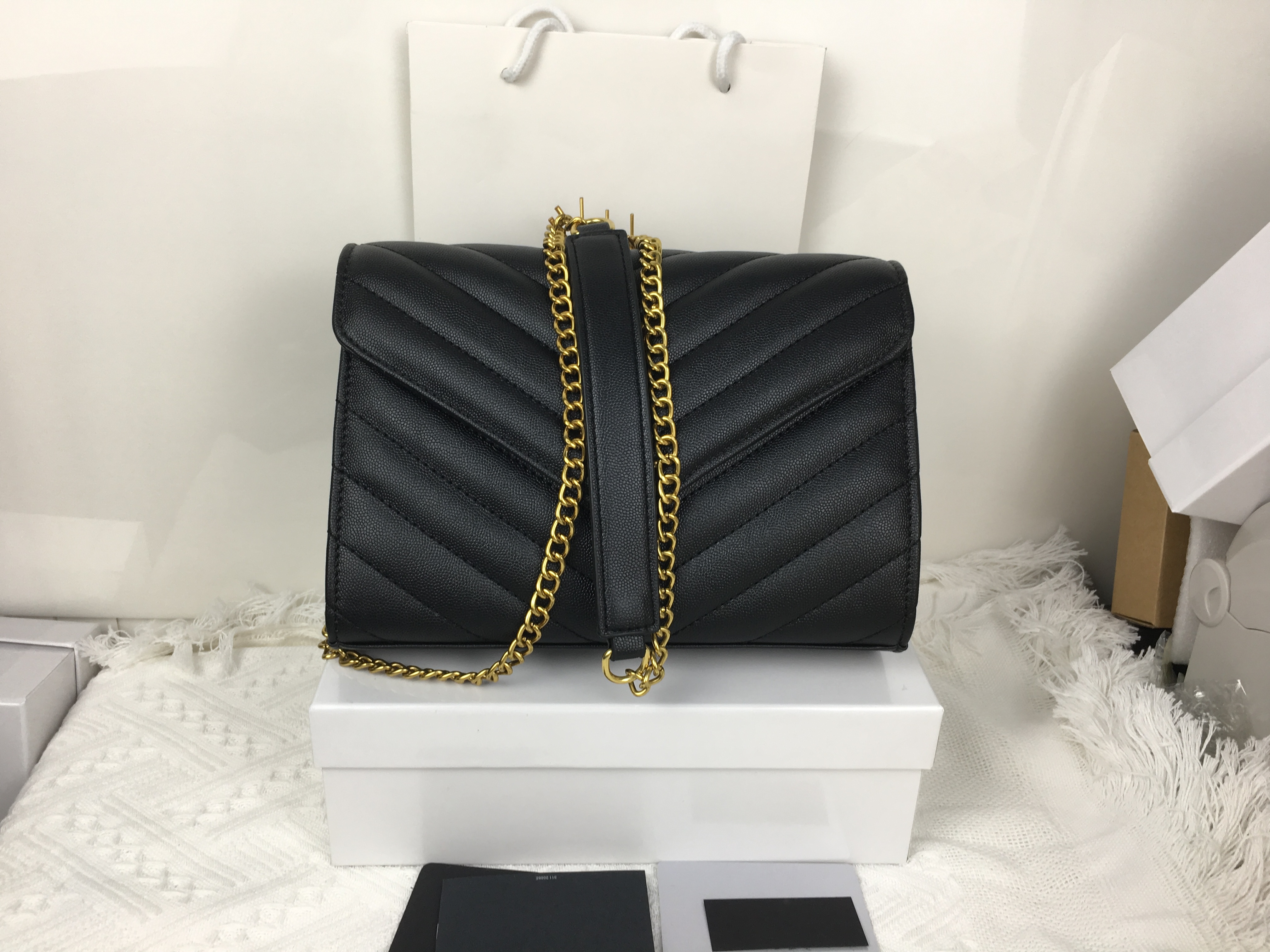2021 high quality classic woman crossbody bag female Handbag Fashion Leather ladies composite messenger Shoulder purse Women clutch bags Tote Wallet backpack, Box no bag
2021 high quality classic woman crossbody bag female Handbag Fashion Leather ladies composite messenger Shoulder purse Women clutch bags Tote Wallet backpack, Box no bag