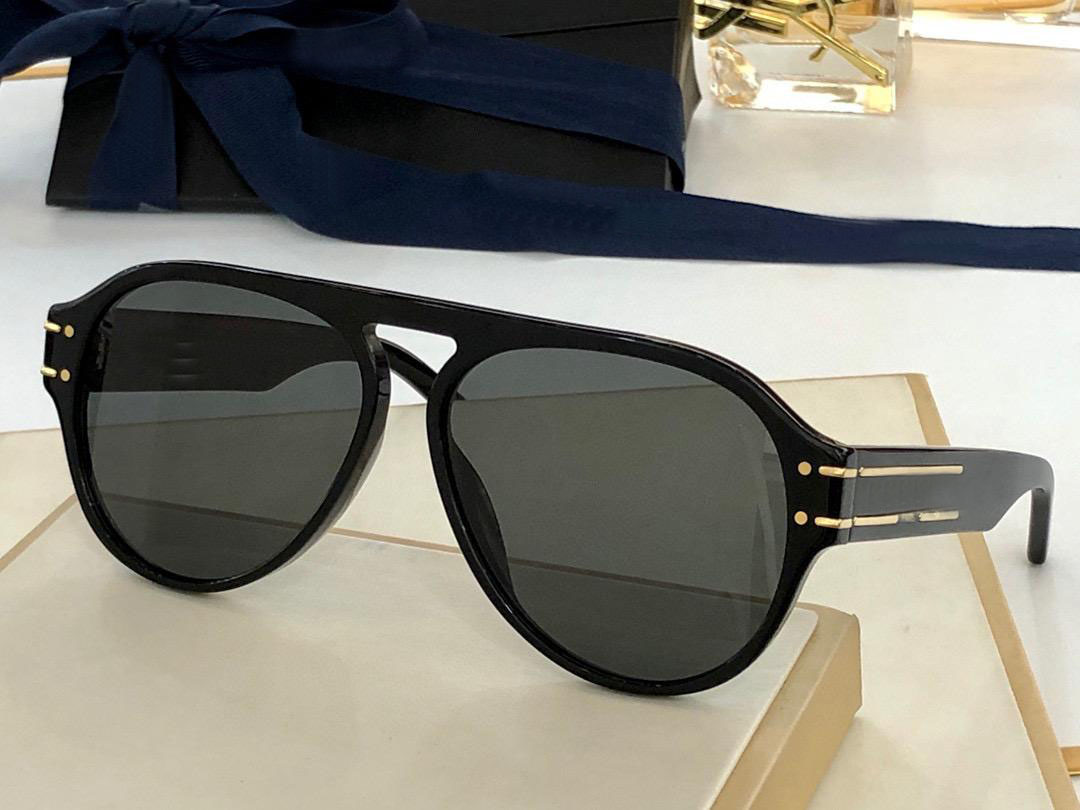 top quality A1U mens sunglasses for women men sun glasses fashion style protects eyes UV400 lens with case
top quality A1U mens sunglasses for women men sun glasses fashion style protects eyes UV400 lens with case