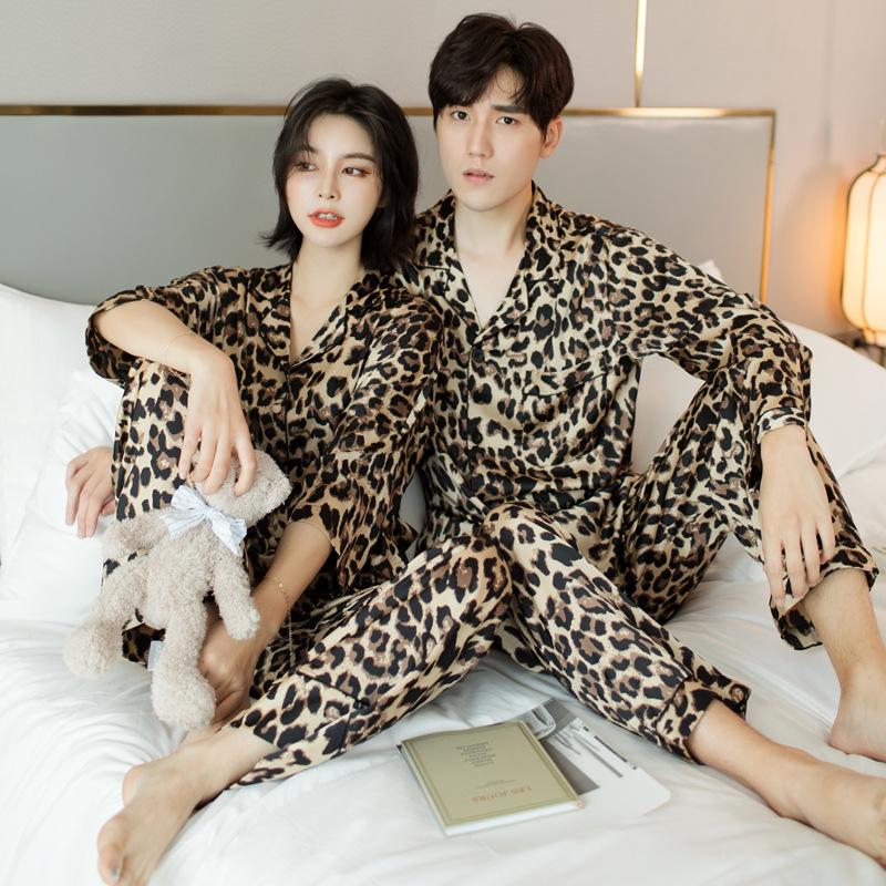 Men's Sleepwear Summer Fashion Leopard Couple Pajama Sets Imitated Silk Fabric Pyjama Suit Nightwear Lovers' Pijama Soft Cozy Modern Style, Men pajamas 1
Men's Sleepwear Summer Fashion Leopard Couple Pajama Sets Imitated Silk Fabric Pyjama Suit Nightwear Lovers' Pijama Soft Cozy Modern Style, Men pajamas 1