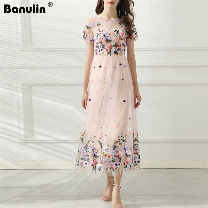 Banulin Women Summer Fashion Runway Midi Dress Short Sleeve Mesh Flower Embroidery Ladies Slim A-Line Dresses 210603, Pink
Banulin Women Summer Fashion Runway Midi Dress Short Sleeve Mesh Flower Embroidery Ladies Slim A-Line Dresses 210603, Pink