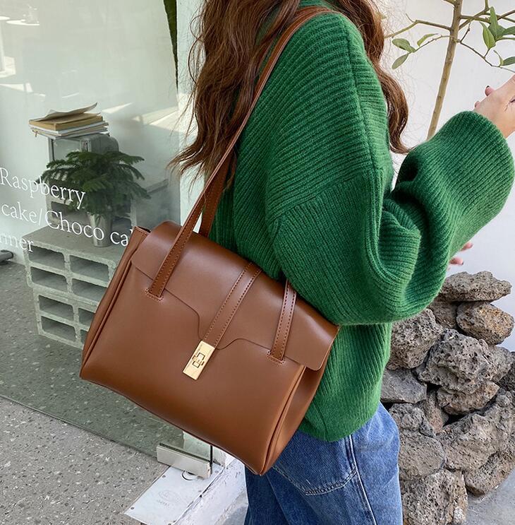 Evening Bags Vintage Women Handbag Large Capacity Pu Leather Shoulder For Female Casual Totes Travel Ladies Hand Bag Brown Big Tote
Evening Bags Vintage Women Handbag Large Capacity Pu Leather Shoulder For Female Casual Totes Travel Ladies Hand Bag Brown Big Tote