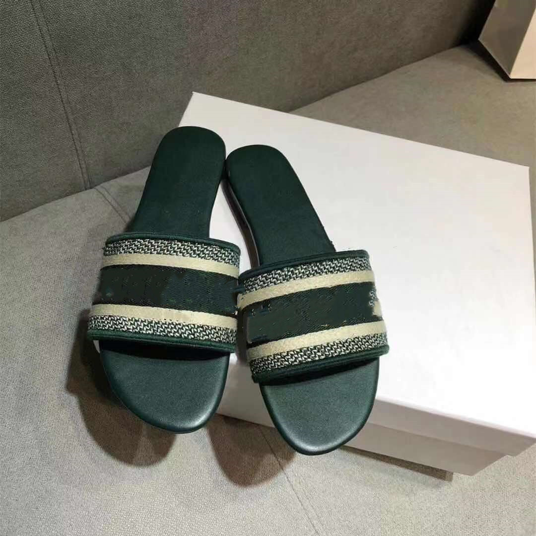 021European and American classic custom luxury designers beach slippers fashion sense of woman, Multi
021European and American classic custom luxury designers beach slippers fashion sense of woman, Multi