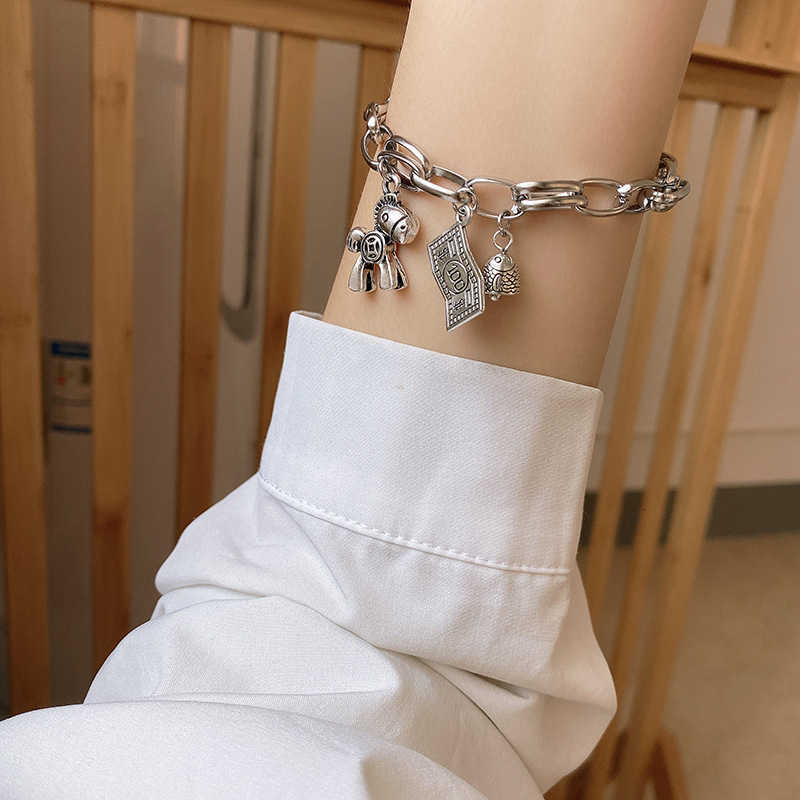 South Korea East Gate Immediately Rich Personality Fashion Versatile Bracelet Hand Decoration Yiwu Strength, Golden;silver
South Korea East Gate Immediately Rich Personality Fashion Versatile Bracelet Hand Decoration Yiwu Strength, Golden;silver