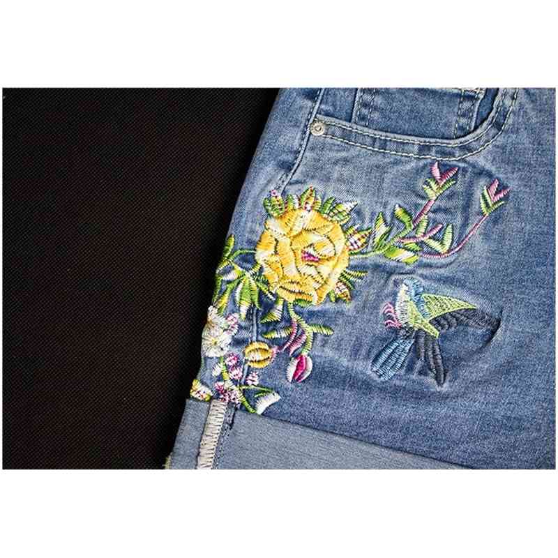 catonATOZ 2258 Women's Fashion Embroidered flower Denim Short Jeans Sexy Punk Sexy Woman Shorts Feminino 210611