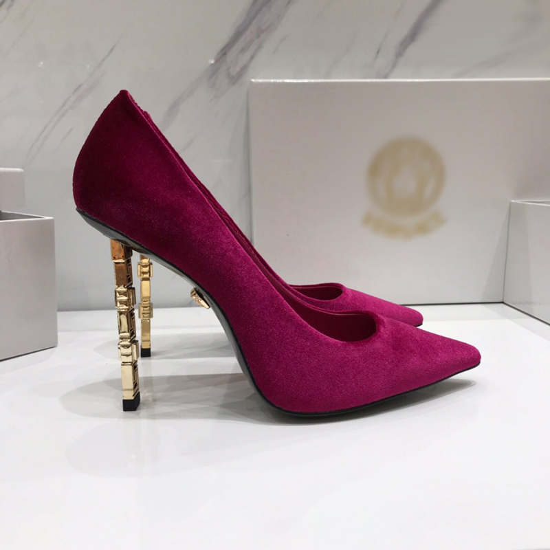 2021 Good Quality Fashion Women Luxurys Designers Shoes Designer Sandals Womens Luxury High Heels Sandal Dress Shoess With Box Size 35-41 -H384, Fuchsia
2021 Good Quality Fashion Women Luxurys Designers Shoes Designer Sandals Womens Luxury High Heels Sandal Dress Shoess With Box Size 35-41 -H384, Fuchsia