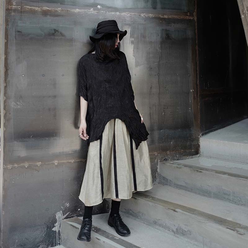 EAM Women Black Pleated Irregular Split Big Size Tshirt Round Neck Half Sleeve Fashion Spring Summer 1W318 210406