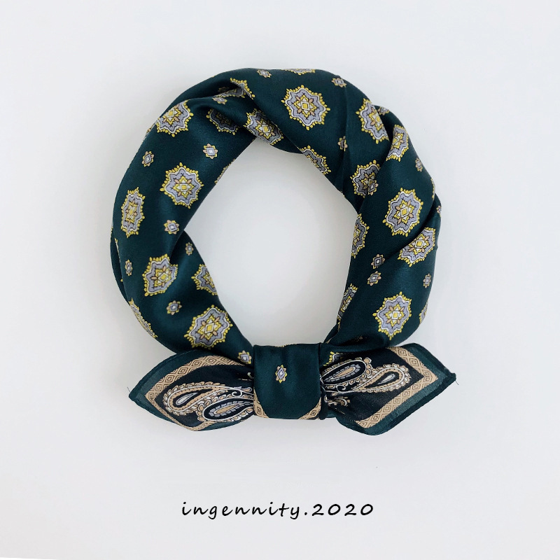 100% natural silk women square neck scarves paisley print crepe satin plain scarf handkerchief bandana 53*53 cm
100% natural silk women square neck scarves paisley print crepe satin plain scarf handkerchief bandana 53*53 cm