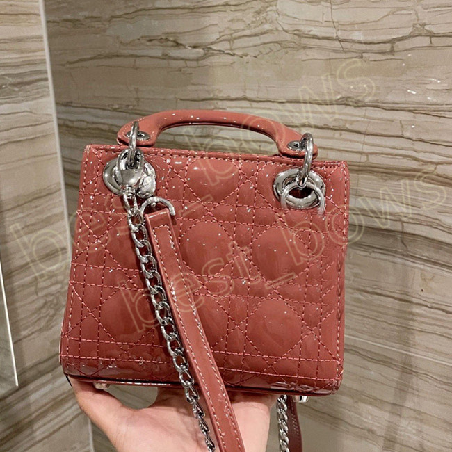 Luxurys designers high Quality Ladies 2021 lady bag handbag Women fashion mother handbags shoulder bags cossbody chains totes dancing party
Luxurys designers high Quality Ladies 2021 lady bag handbag Women fashion mother handbags shoulder bags cossbody chains totes dancing party