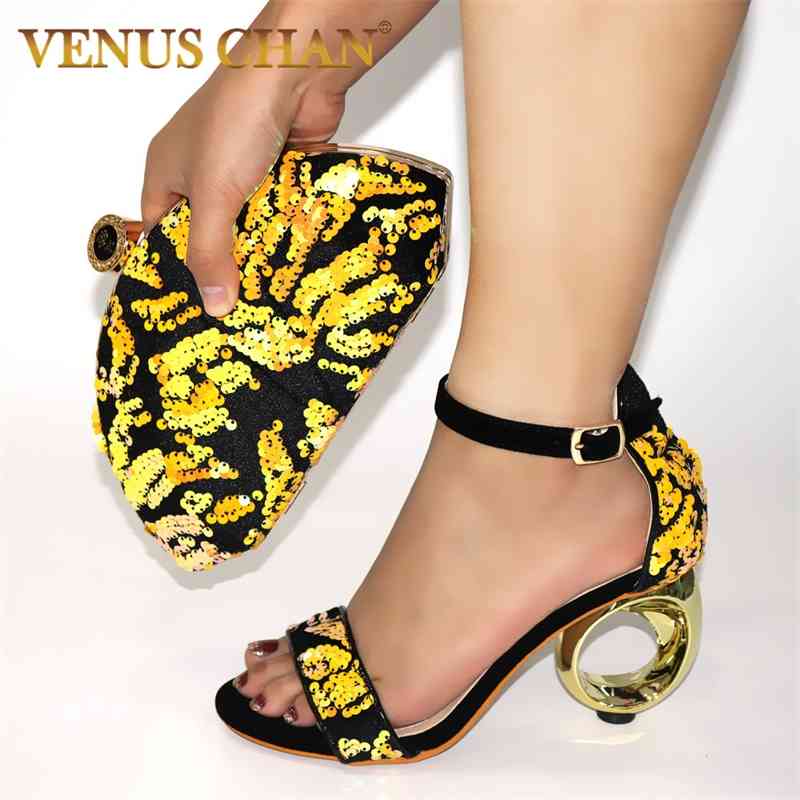 New Arrival African Shoes and Bags Matching Set Decorated with Appliques Nigerian Shoes and Matching Bag Shoes and Bags To Match 210331, Lavender
New Arrival African Shoes and Bags Matching Set Decorated with Appliques Nigerian Shoes and Matching Bag Shoes and Bags To Match 210331, Lavender