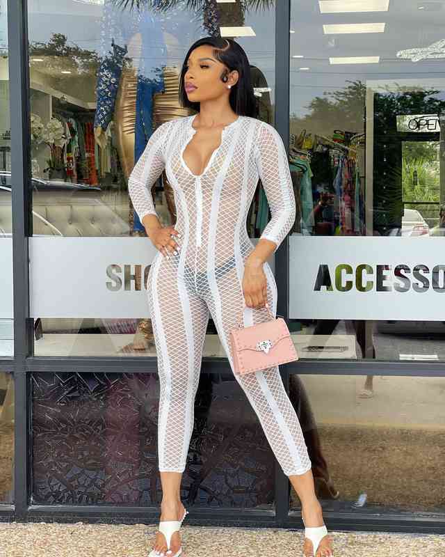 Womens Long Sleeve Round Neck Zipper Sexy Fashion Casual Mesh Solid Color Jumpsuit, White
Womens Long Sleeve Round Neck Zipper Sexy Fashion Casual Mesh Solid Color Jumpsuit, White