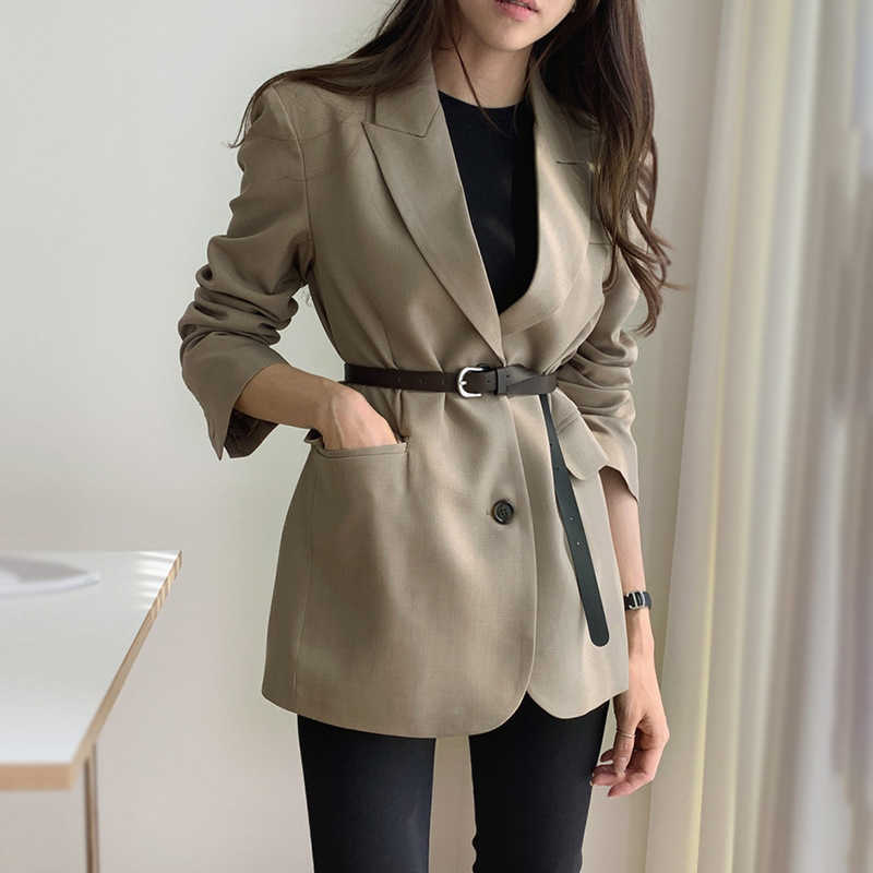 Trends in high-quality ladies jackets and small suits solid color single-breasted office mid-length Blazer 210527
Trends in high-quality ladies jackets and small suits solid color single-breasted office mid-length Blazer 210527