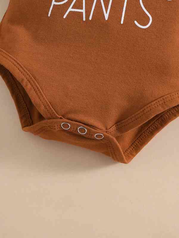 Baby Slogan Graphic Cold Shoulder Bodysuit & Tropical Print Flare Leg Pants With Headband SHE