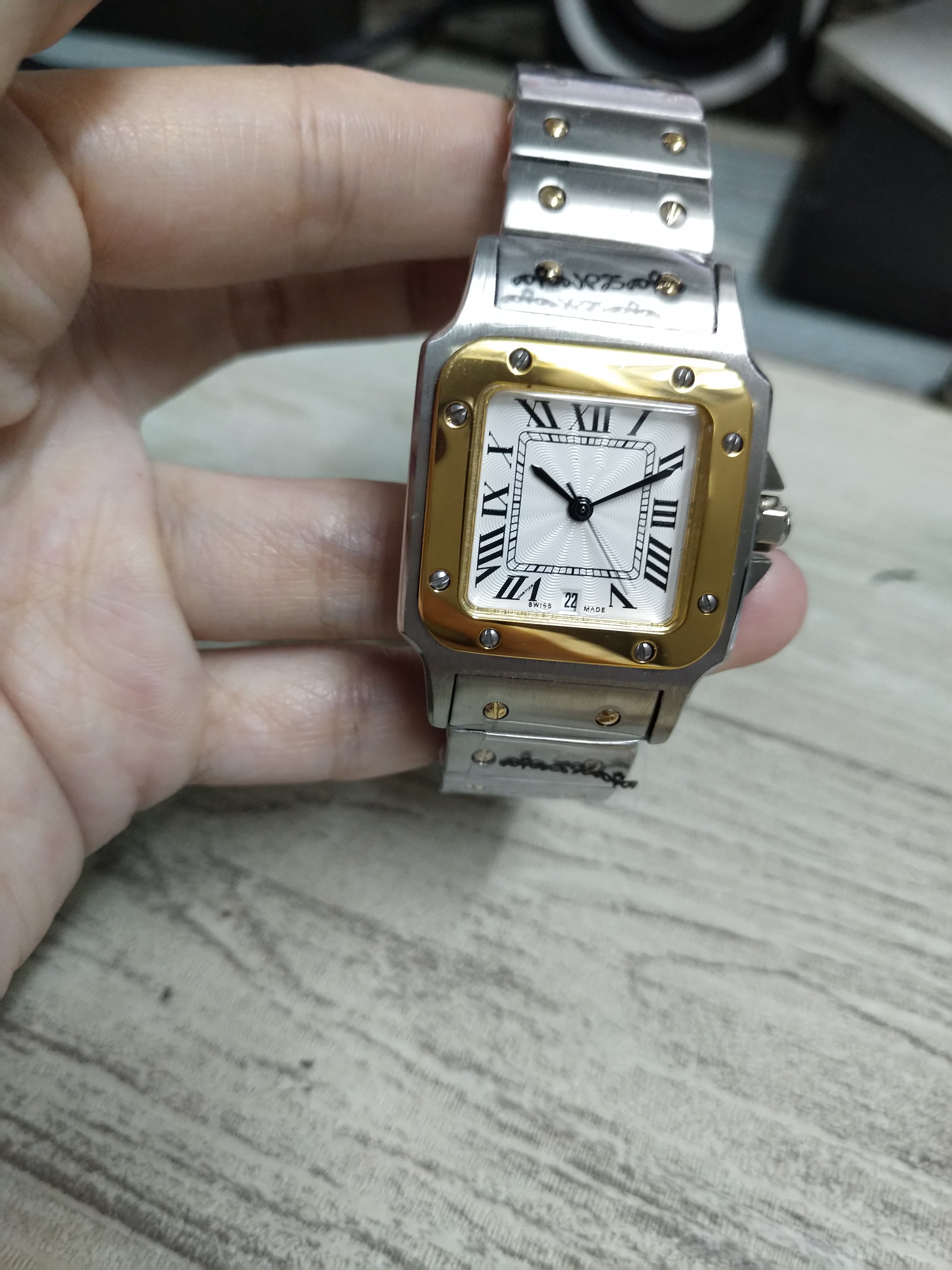 Men Women white dial watch Quartz movement watches Steel bracelet 053, Slivery;brown
Men Women white dial watch Quartz movement watches Steel bracelet 053, Slivery;brown