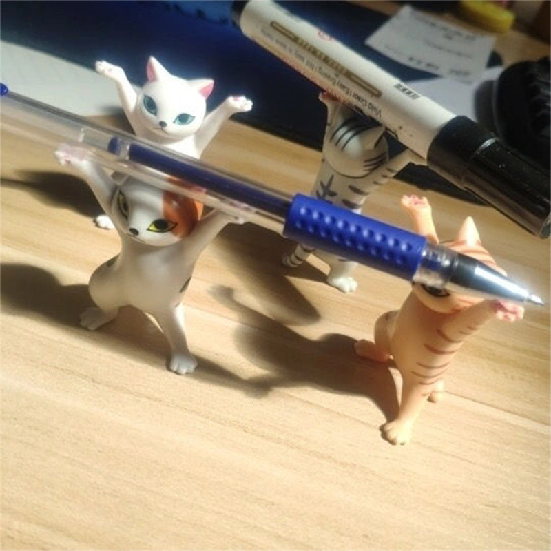 Figurines for Office Desk Accessories Japanese Dancing Cat Pen Holder Student Lovely Desktop Ornament