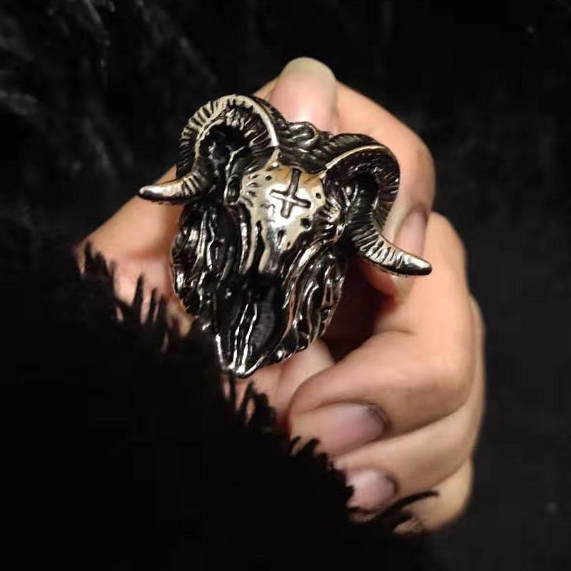 Cluster Rings Gothic Goat Skull Ring For Men And Women Evil Stainless Steel Satan Demon Biker Vintage Punk Animal Jewelry Gift Wholesale
Cluster Rings Gothic Goat Skull Ring For Men And Women Evil Stainless Steel Satan Demon Biker Vintage Punk Animal Jewelry Gift Wholesale