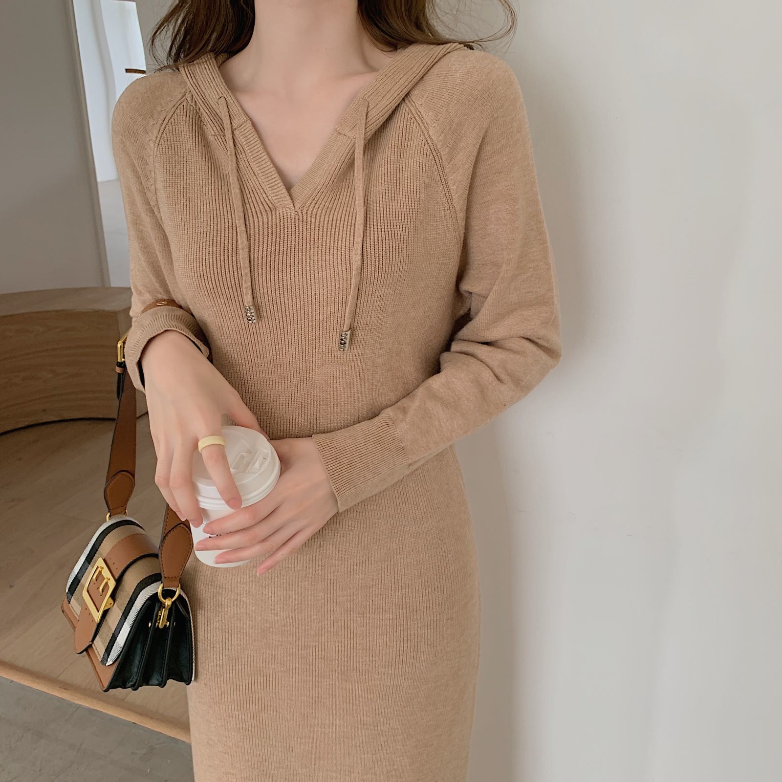 Arrival Autumn Winter Women Hooded Dresses Knitted Loose Fashion Korea Chic Elegant Casual Solid Midi Female Long Vestidos 210520