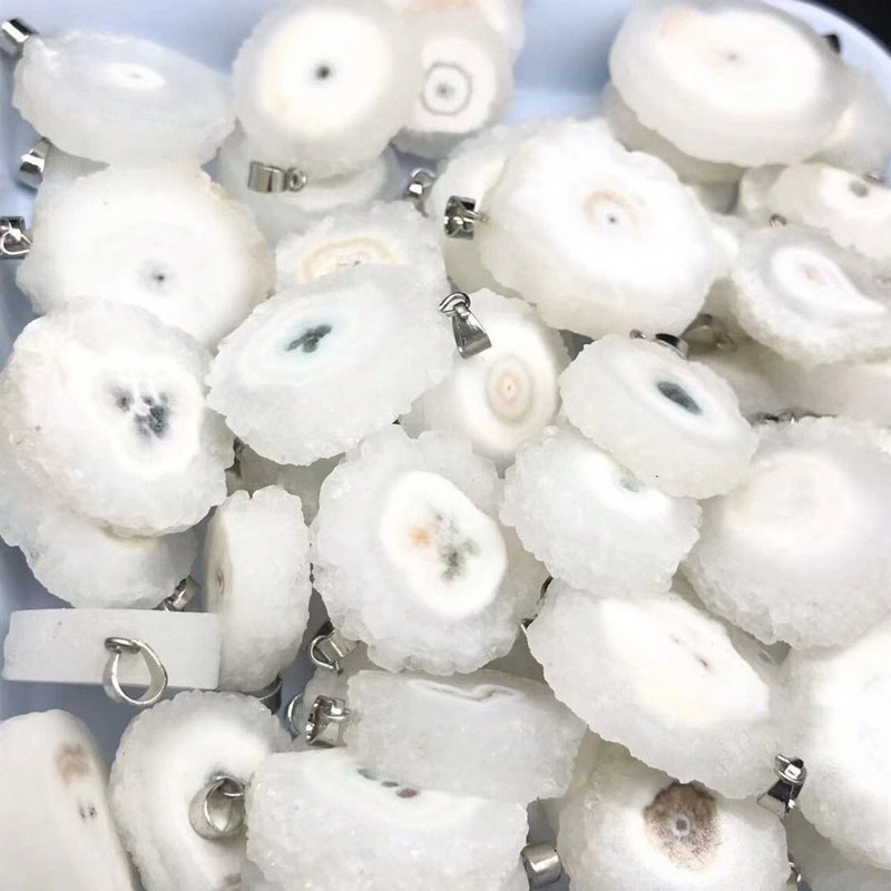 Irregular Natural Original Crystal Gemstone Pendant Necklaces For Women Girl Party Club Decor Jewelry With Chain
Irregular Natural Original Crystal Gemstone Pendant Necklaces For Women Girl Party Club Decor Jewelry With Chain
