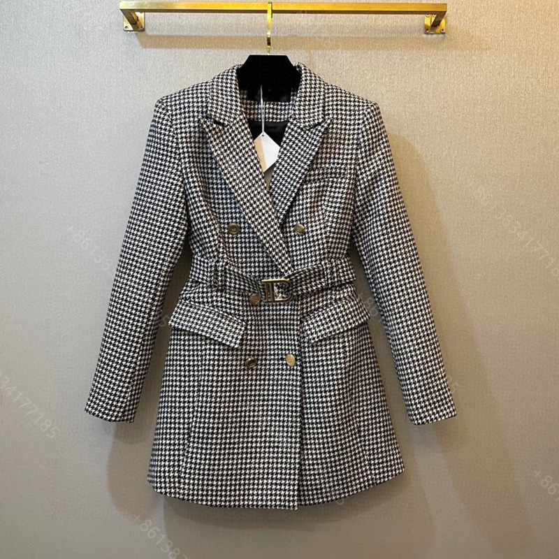 2021ss autumn women suit coat dress lapel logo belt to close the waist Bal...aga brand cotton hoodie jacket top wholesale designer clothes bb1, Tan;black
2021ss autumn women suit coat dress lapel logo belt to close the waist Bal...aga brand cotton hoodie jacket top wholesale designer clothes bb1, Tan;black