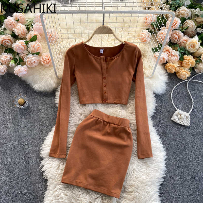 KUSAHIKI Sexy Slim Two Piece Sets Long Sleeve O-neck Crop Cardigan Coat + High Waist Mini Skirt Spring Women Suits 6E458 210602, Photo color
KUSAHIKI Sexy Slim Two Piece Sets Long Sleeve O-neck Crop Cardigan Coat + High Waist Mini Skirt Spring Women Suits 6E458 210602, Photo color