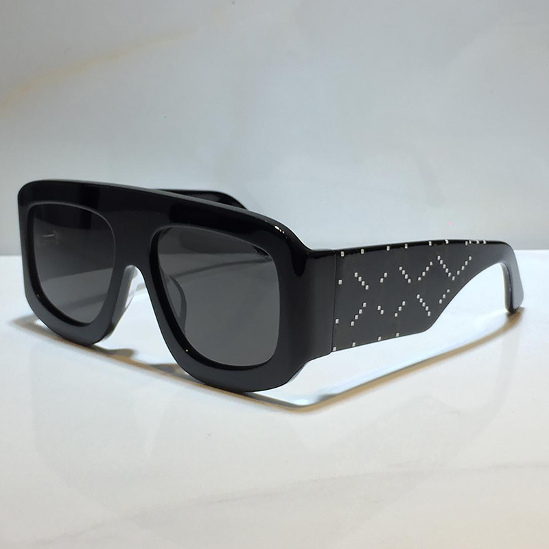 Sunglasses For Men and Women Summer style Anti-Ultraviolet 0980S Retro Plate Plank Rectangle Full frame fashion Eyeglasses Random Box
Sunglasses For Men and Women Summer style Anti-Ultraviolet 0980S Retro Plate Plank Rectangle Full frame fashion Eyeglasses Random Box
