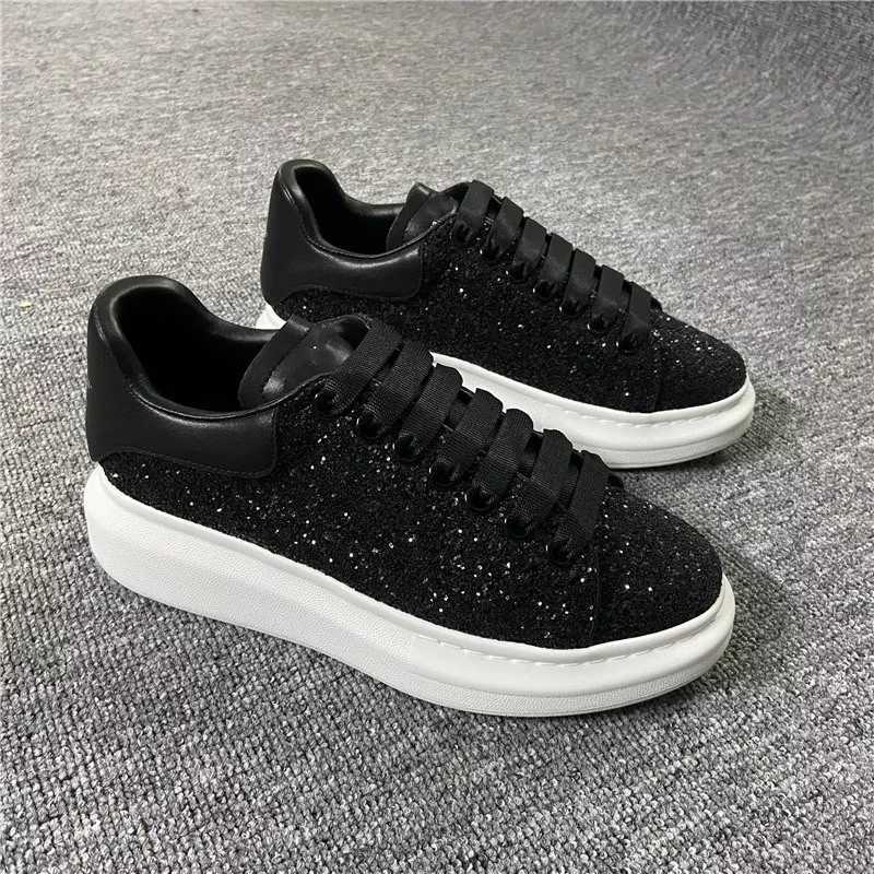 Original European Station Black Sequin Green Men Women Wide Bottom Sports Shoes Add Sports Luxury to the Daytime Look Alexanders Q0901
Original European Station Black Sequin Green Men Women Wide Bottom Sports Shoes Add Sports Luxury to the Daytime Look Alexanders Q0901