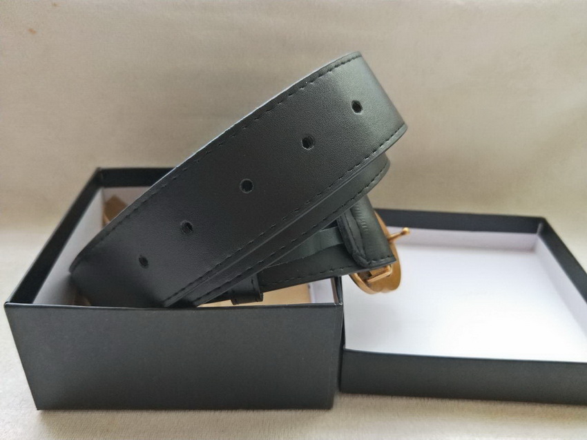 Wholesale belts for women and men leather gold silver black G buckle designer belt mens luxury 38 mm with box, Black;brown
Wholesale belts for women and men leather gold silver black G buckle designer belt mens luxury 38 mm with box, Black;brown