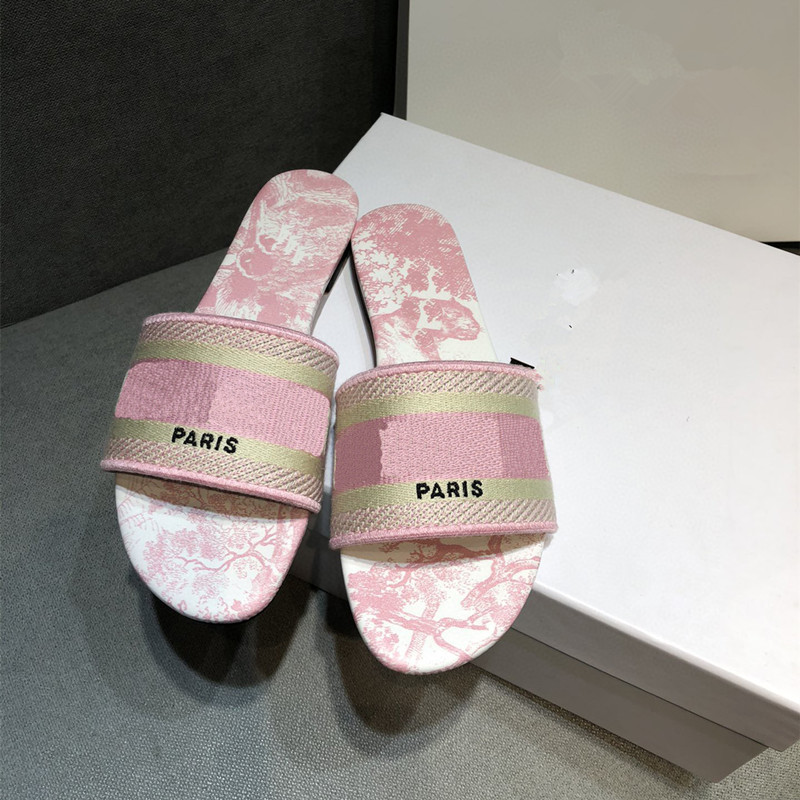 Newest with box men women fashion slippers luxury slides summer flat slipper trendy leather rubber sandal mens beach slide US 5-12
Newest with box men women fashion slippers luxury slides summer flat slipper trendy leather rubber sandal mens beach slide US 5-12