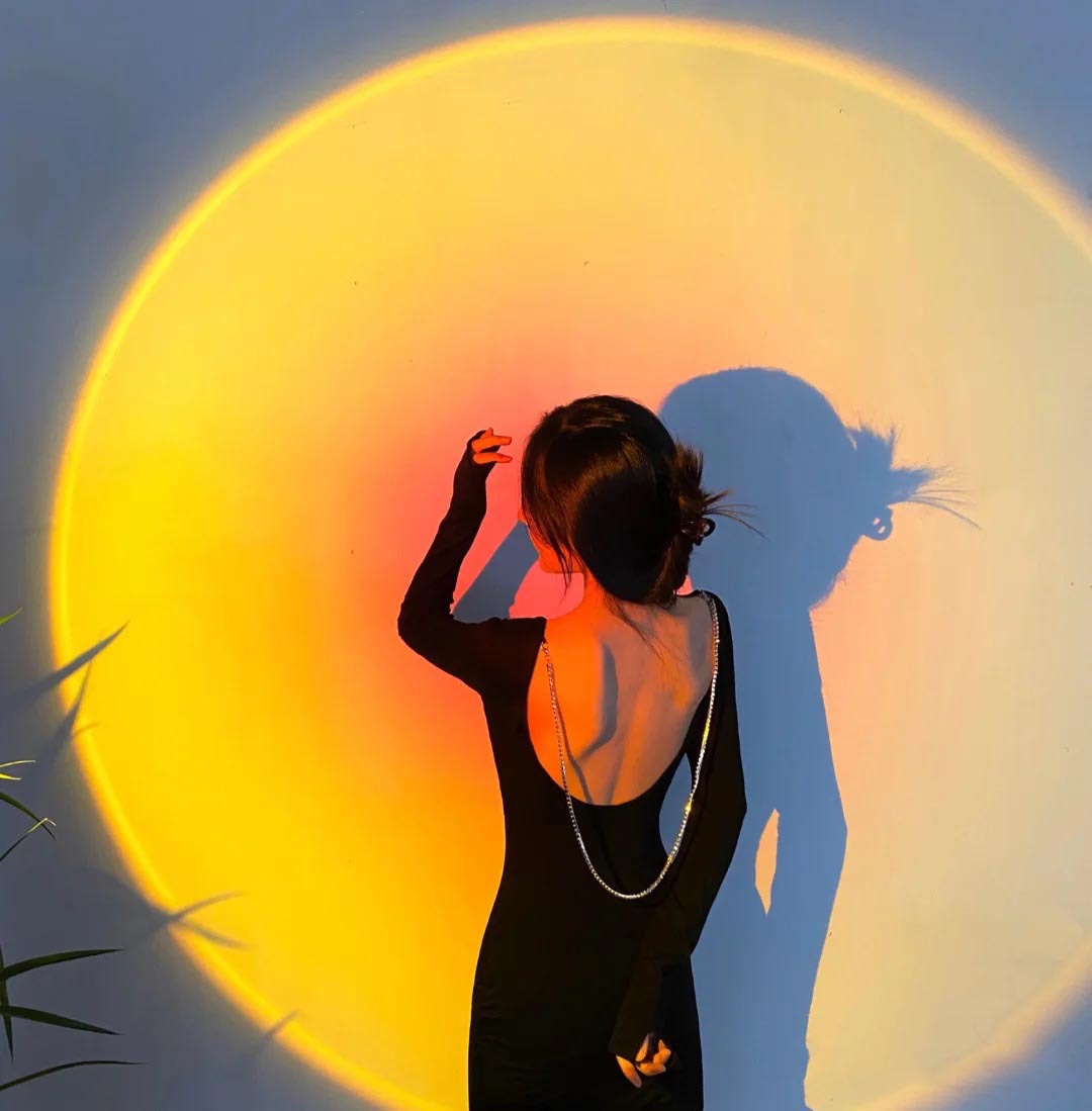 Mini Sunset Light Sunset Projection Lamp Sunset 12W Simulator Projector 180 Degree Rotation LED Night Light for Bedroom Photo Live Stream