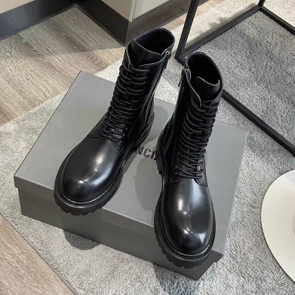 100%Fashionable, high-end, versatile Martin boots Fast high quality designer luxury for women 100% leather fall/winter 2021 classic biker fashion sizes 35-41, Separate 1 shoe box
100%Fashionable, high-end, versatile Martin boots Fast high quality designer luxury for women 100% leather fall/winter 2021 classic biker fashion sizes 35-41, Separate 1 shoe box