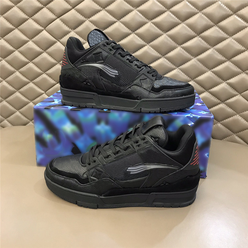 Casual Shoes Men White High Top Sneakers Printing Embossed Grained Platform Shoe Suede Calfskin Leather Runner Lace up Trainers with box, Color 8
Casual Shoes Men White High Top Sneakers Printing Embossed Grained Platform Shoe Suede Calfskin Leather Runner Lace up Trainers with box, Color 8