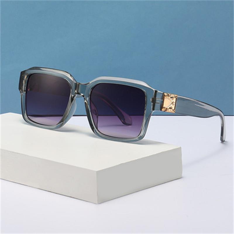 Outdoor Eyewear Rectangle Sunglasses Women Retro Designer Oversized Square Gradient Men Glasses Leopard Print Frame Eyeglasses Driver Goggle
Outdoor Eyewear Rectangle Sunglasses Women Retro Designer Oversized Square Gradient Men Glasses Leopard Print Frame Eyeglasses Driver Goggle