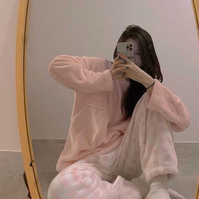 QWEEK Velvet Pajama Woman Winter Korean Style Plaid Pants Flannel Two Piece Home Clothes Pyjamas Trouser Suits Pijamas Sleepwear 211118