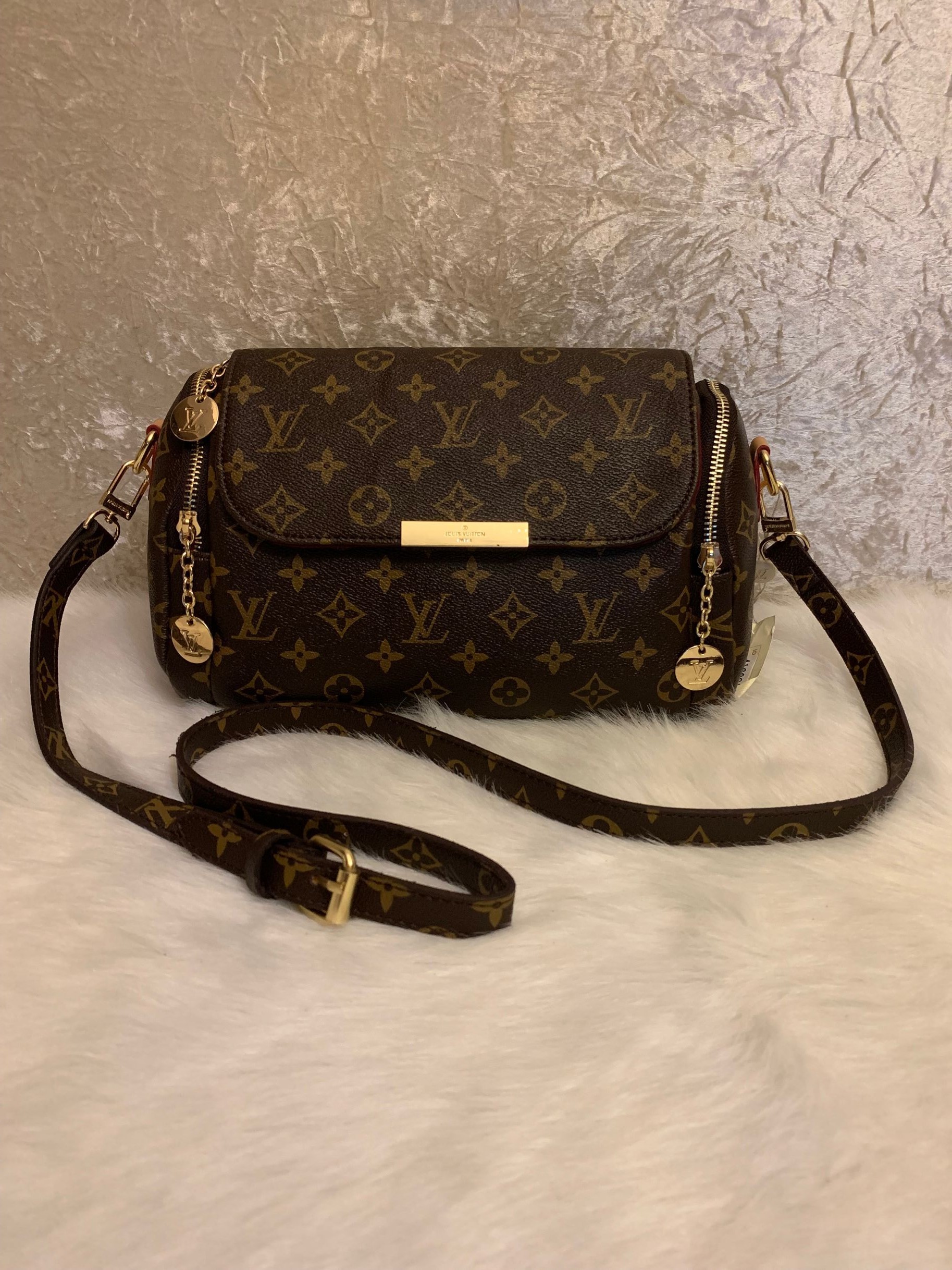 louis vutton bag New fashion women handbags ladies designer composite bags lady clutch bag shoulder tote female purse wallet MM size, Brown
louis vutton bag New fashion women handbags ladies designer composite bags lady clutch bag shoulder tote female purse wallet MM size, Brown