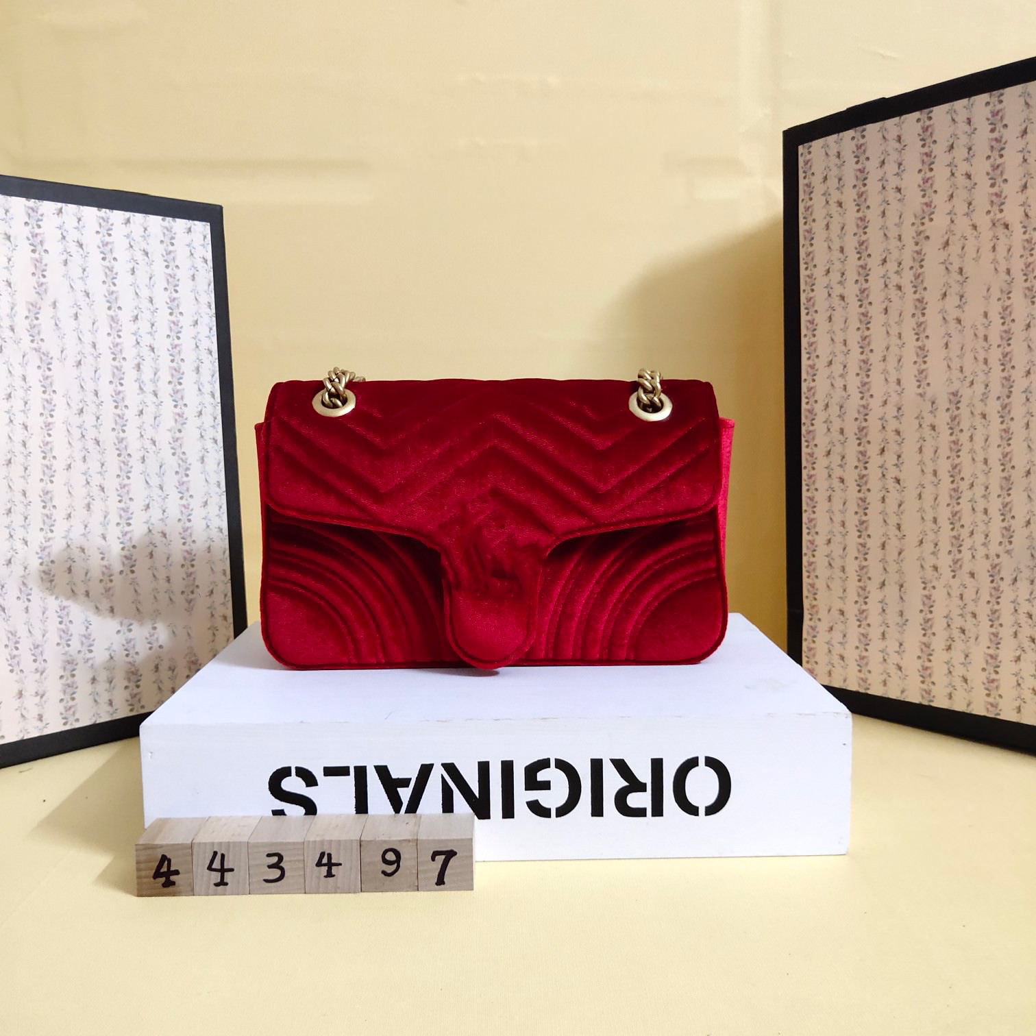Luxury Messenger Shoulder Designer Bags Top quality Genuine leather Marmont Women's men Luxurys Crossbody woman fashion shopping wallet
Luxury Messenger Shoulder Designer Bags Top quality Genuine leather Marmont Women's men Luxurys Crossbody woman fashion shopping wallet